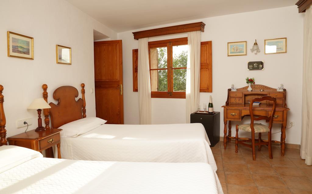 Son Malero Guest House Calvia  Екстериор снимка